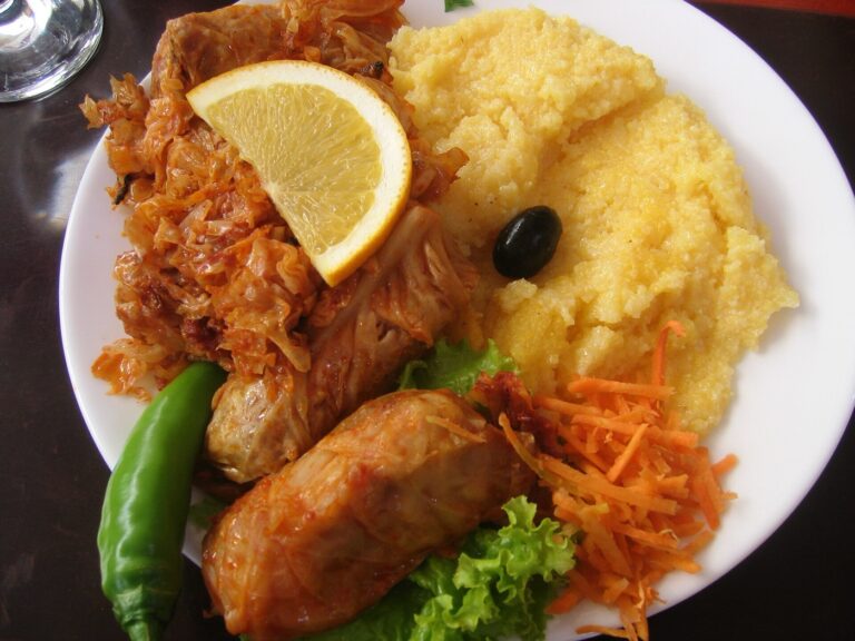 Restaurant Demo - restaurant în Tășnad, fotografia 5